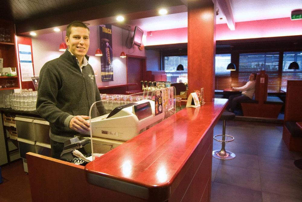 Hotel Kiteenhovi エクステリア 写真
